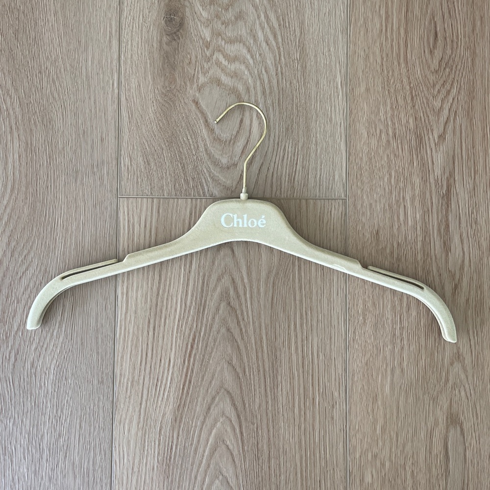 Chloé | Velvet Beige Hanger, 16.25"